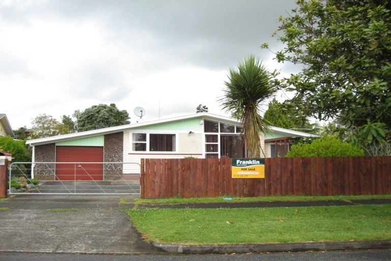 Photo of property in 10 Churchill Street, Pukekohe, 2120