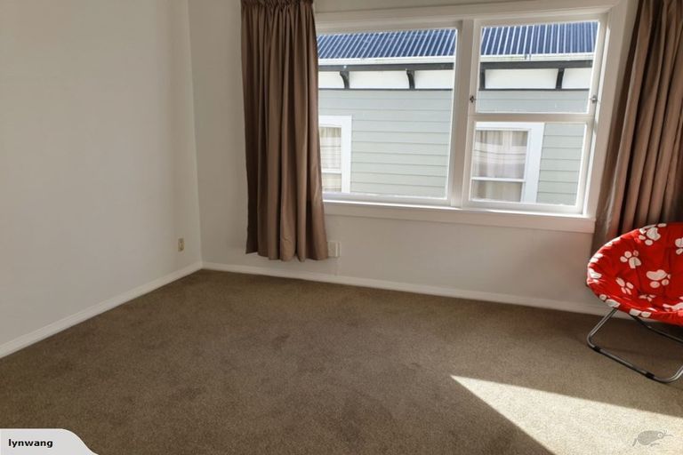 Photo of property in 298 Karori Road, Karori, Wellington, 6012