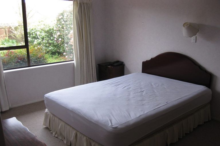 Photo of property in 1/16b Montclare Avenue, Ilam, Christchurch, 8041