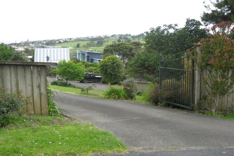 Photo of property in 30 Clayden Drive, Gulf Harbour, Whangaparaoa, 0930