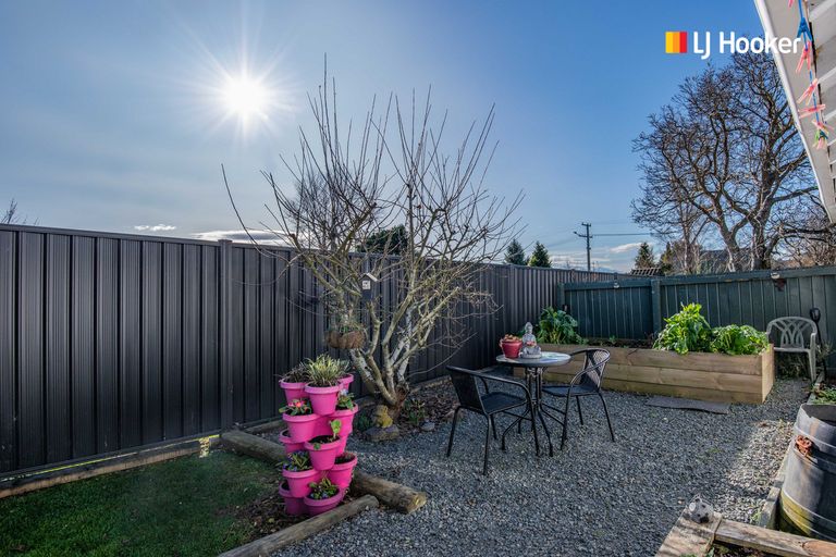 Photo of property in 2 Goodwin Street, Waihola, Milton, 9073