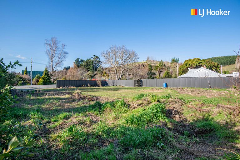 Photo of property in 2 Goodwin Street, Waihola, Milton, 9073