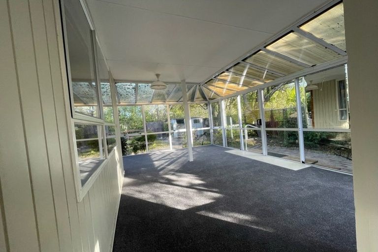 Photo of property in 1/427 Avonhead Road, Avonhead, Christchurch, 8042