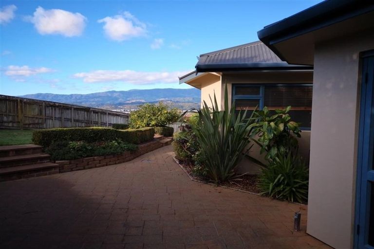 Photo of property in 34 Birkinshaw Grove, Riverstone Terraces, Upper Hutt, 5018