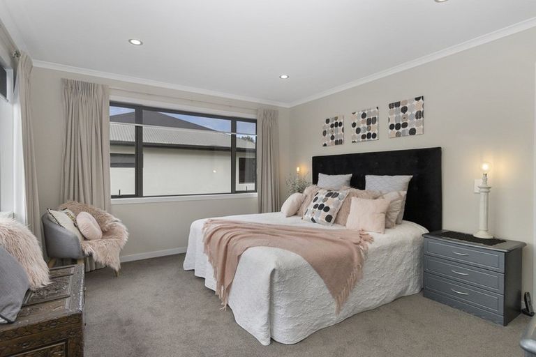 Photo of property in 9 Westview Place, Western Heights, Hamilton, 3200