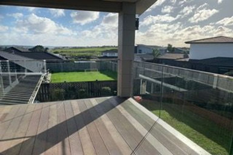 Photo of property in 74 Kahawairahi Drive, Beachlands, Auckland, 2018