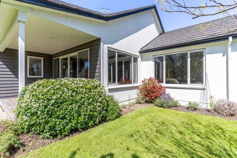 Photo of property in 76 Great North Road, Winton, 9720