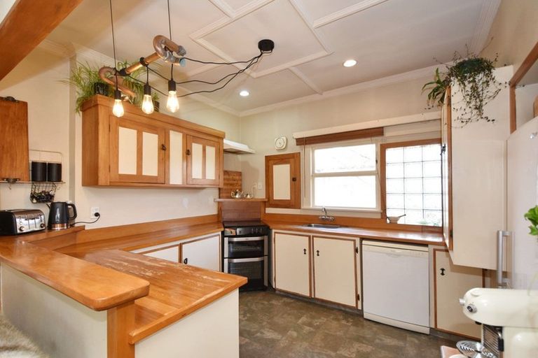 Photo of property in 16 Macmaster Street, Richmond, Invercargill, 9810