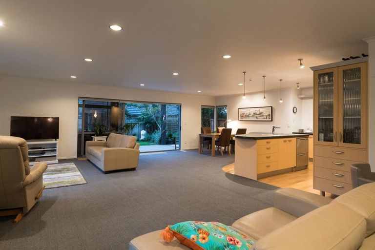 Photo of property in 5a Carol Place, Otumoetai, Tauranga, 3110