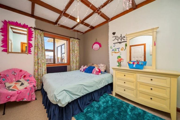 Photo of property in 21 Morrissey Street, Hawera, 4610