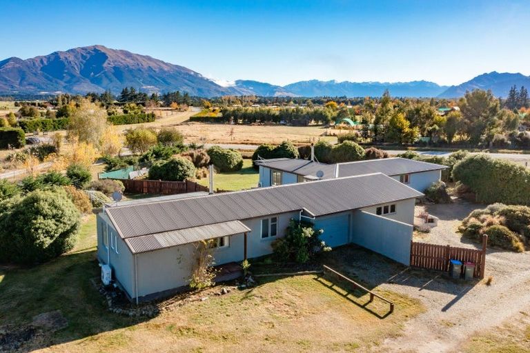 Photo of property in 85 Newcastle Road, Hawea Flat, Wanaka, 9382