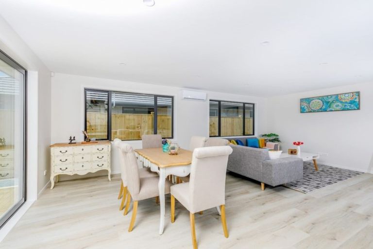 Photo of property in 11 Zadar Street, Kumeu, 0810