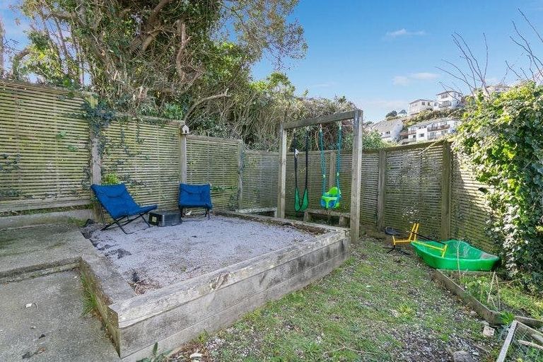 Photo of property in 136 Broderick Road, Johnsonville, Wellington, 6037