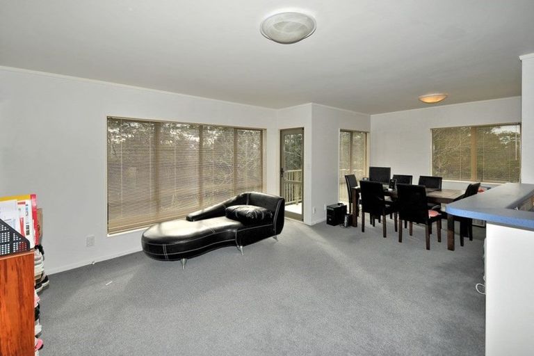 Photo of property in The Haven, 23/120 Beach Haven Road, Beach Haven, Auckland, 0626