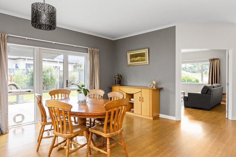 Photo of property in 66 Kent Terrace, Taradale, Napier, 4112