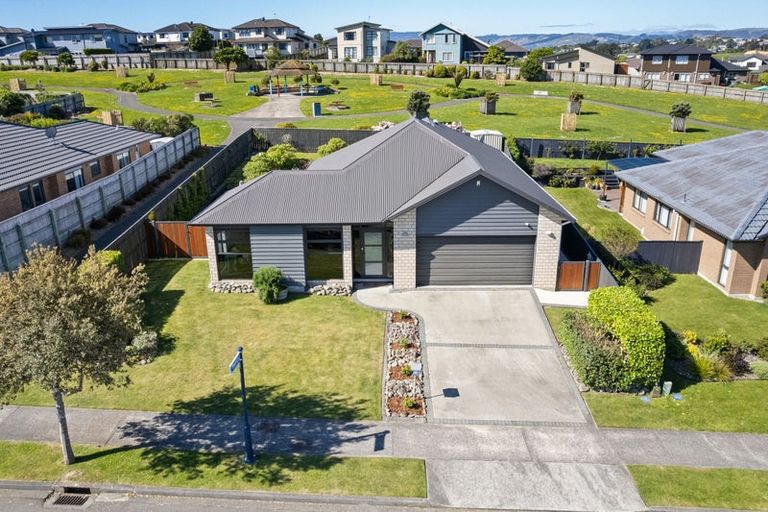 Photo of property in 21 Nelson Avenue, Aotea, Porirua, 5024