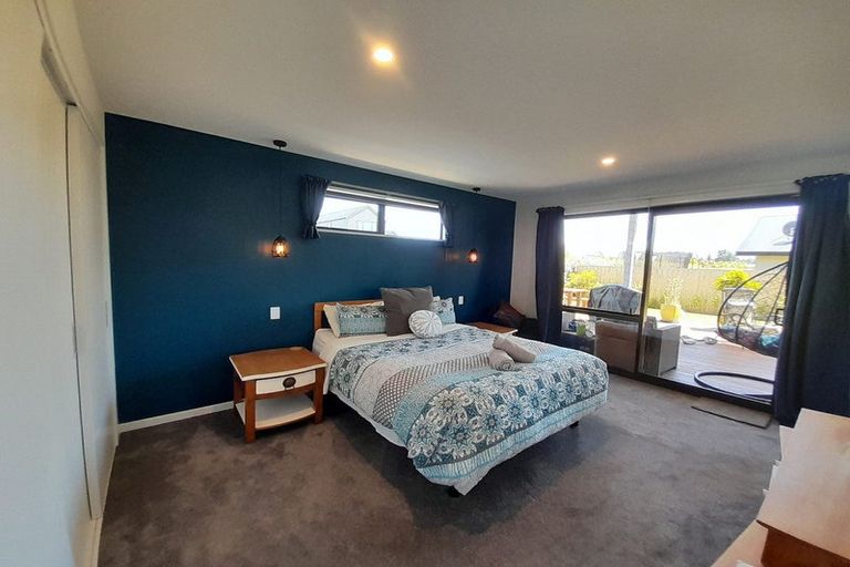 Photo of property in 23 Pounamu Avenue, Albert Town, Wanaka, 9305