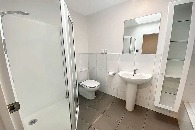 Photo of property in 90 Huxley Street, Sydenham, Christchurch, 8023