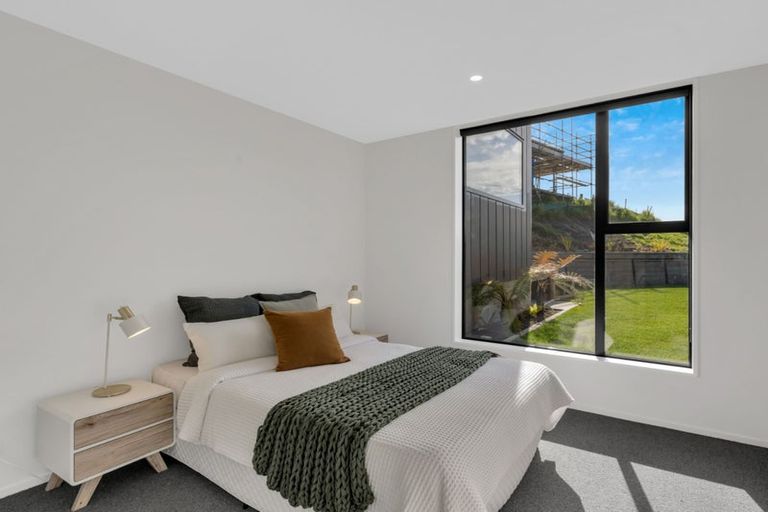 Photo of property in 13 Round Hill Rise, Cracroft, Christchurch, 8022