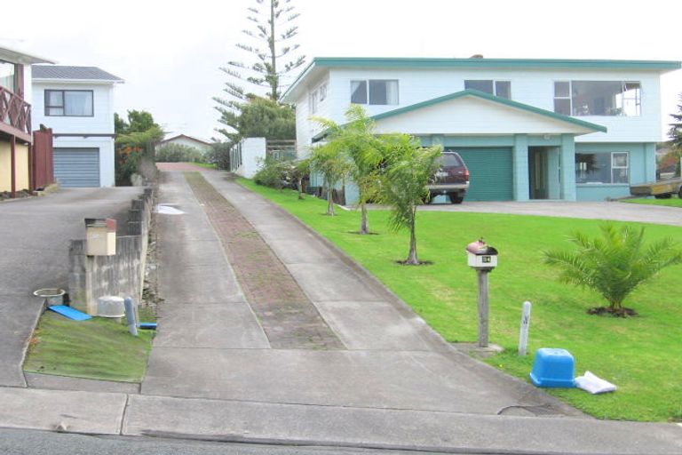 Photo of property in 34 Albatross Road, Red Beach, 0932