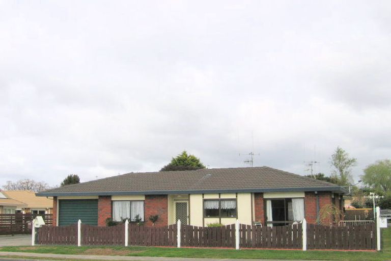 Photo of property in 62a Gloucester Road, Mount Maunganui, 3116