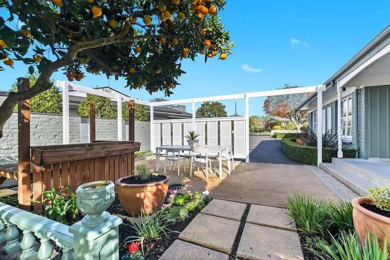 Photo of property in 7 Marnane Terrace, St Andrews, Hamilton, 3200