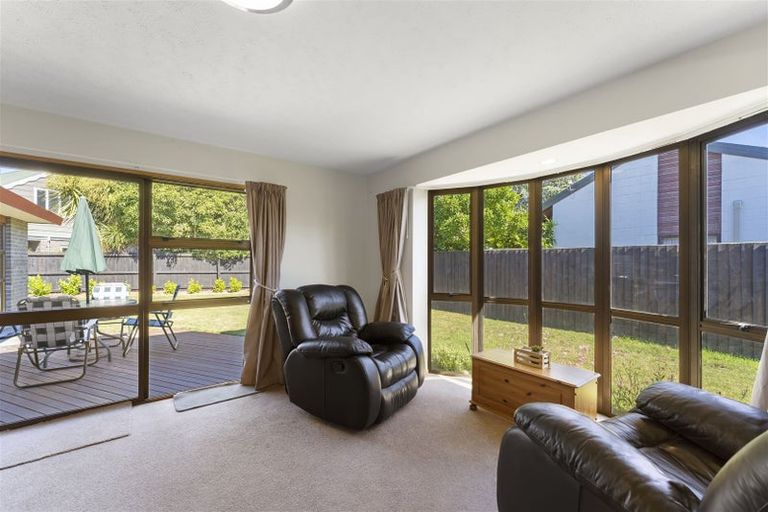 Photo of property in 25 Fernbrook Place, Mairehau, Christchurch, 8013