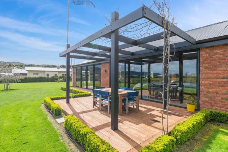 Photo of property in 3 Pukeko Way, Kinloch, Taupo, 3377