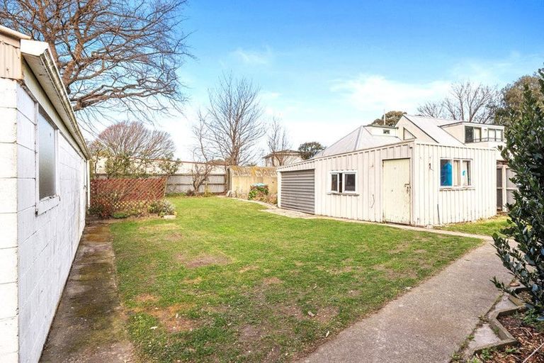 Photo of property in 5 Mappleton Avenue, Burnside, Christchurch, 8053