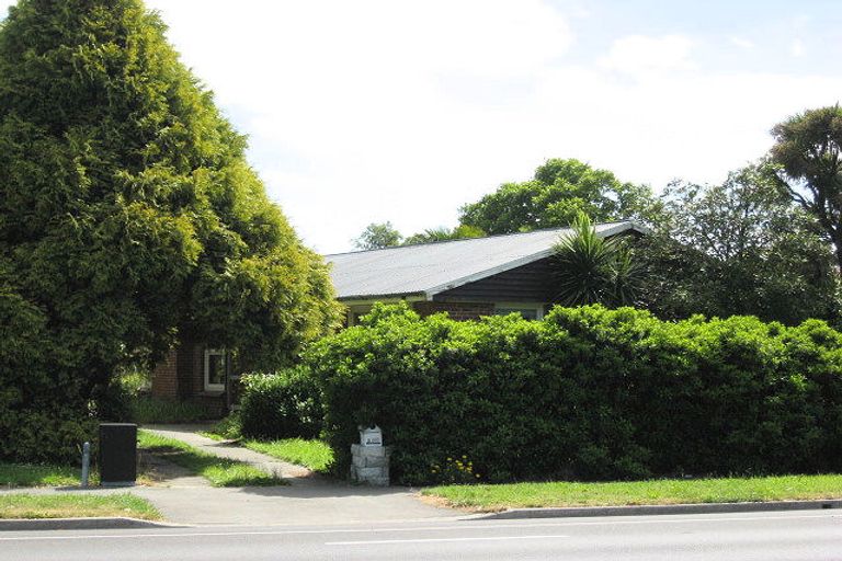 Photo of property in 300 Yaldhurst Road, Avonhead, Christchurch, 8042
