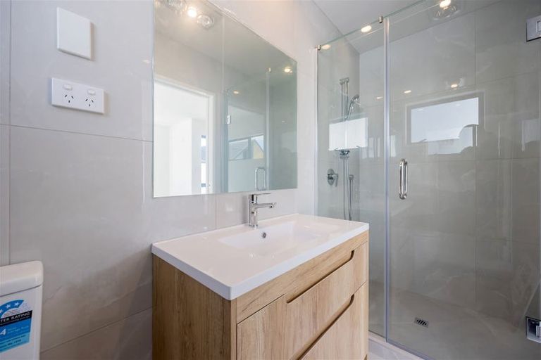 Photo of property in 30 Whakato Avenue, Kumeu, 0810