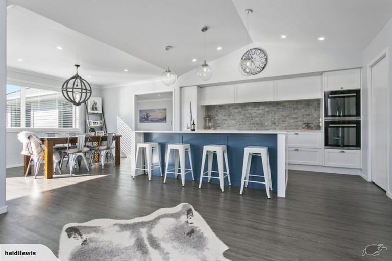 Photo of property in 32 Mike Smith Drive, Cambridge, 3434