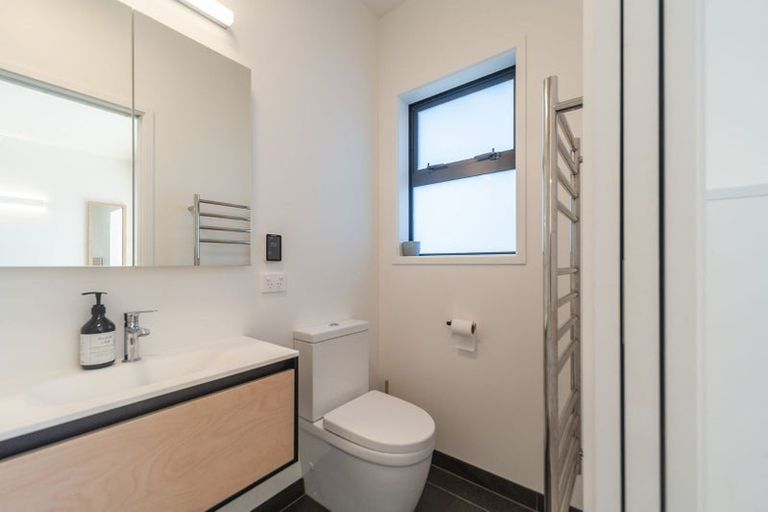 Photo of property in 34 Robieson Street, Roseneath, Wellington, 6011