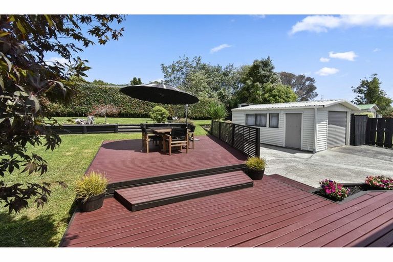 Photo of property in 27 Aronia Way, Goodwood Heights, Auckland, 2105