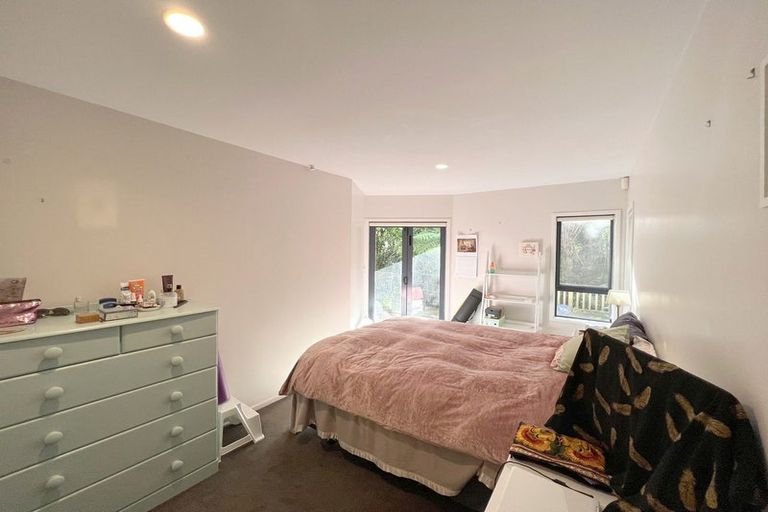 Photo of property in 10a Zion Road, Birkenhead, Auckland, 0626