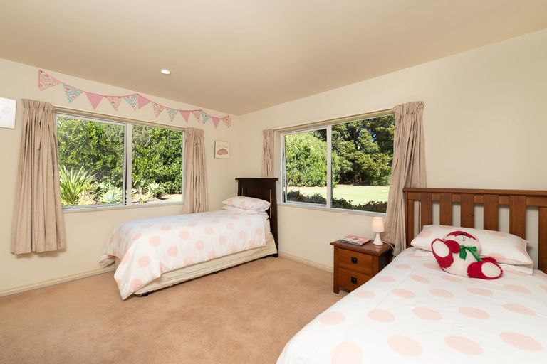 Photo of property in 32 Blue Marlin Drive, Kerikeri, 0230