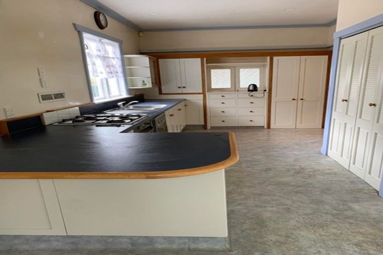 Photo of property in 11 Beaumont Avenue, Alicetown, Lower Hutt, 5010