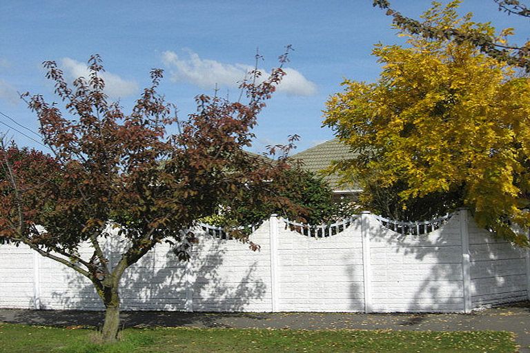 Photo of property in 111 Maidstone Road, Ilam, Christchurch, 8041