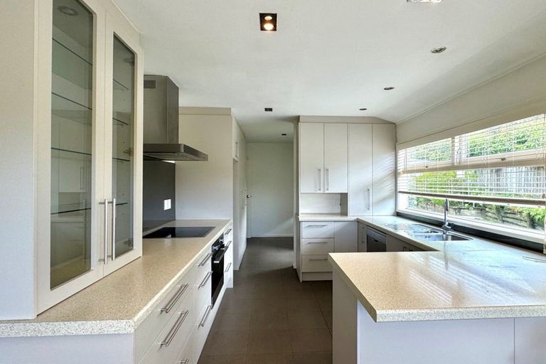 Photo of property in 98 Angelo Avenue, Howick, Auckland, 2014