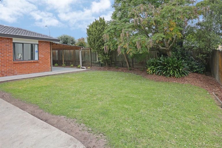 Photo of property in 40 Greenberry Drive, Ranui, Auckland, 0612