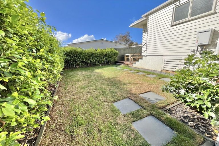 Photo of property in 10 Green Road, Panmure, Auckland, 1072