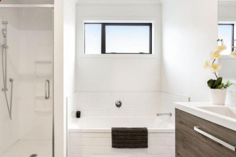 Photo of property in 21 Flounder Road, Hobsonville, Auckland, 0616