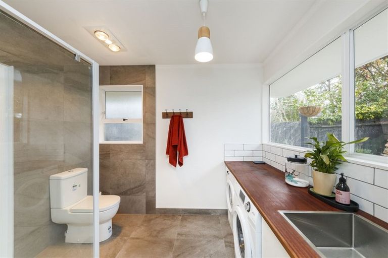 Photo of property in 23b Pahiatua Street, Hokowhitu, Palmerston North, 4410