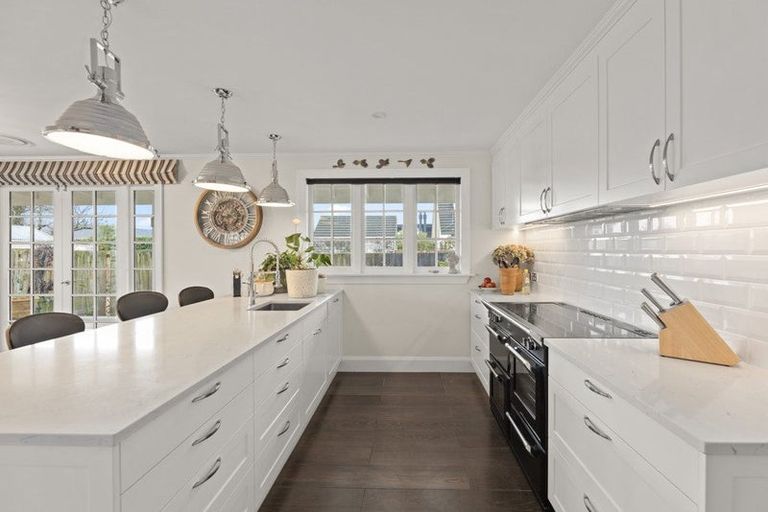 Photo of property in 129 Mays Road, St Albans, Christchurch, 8052