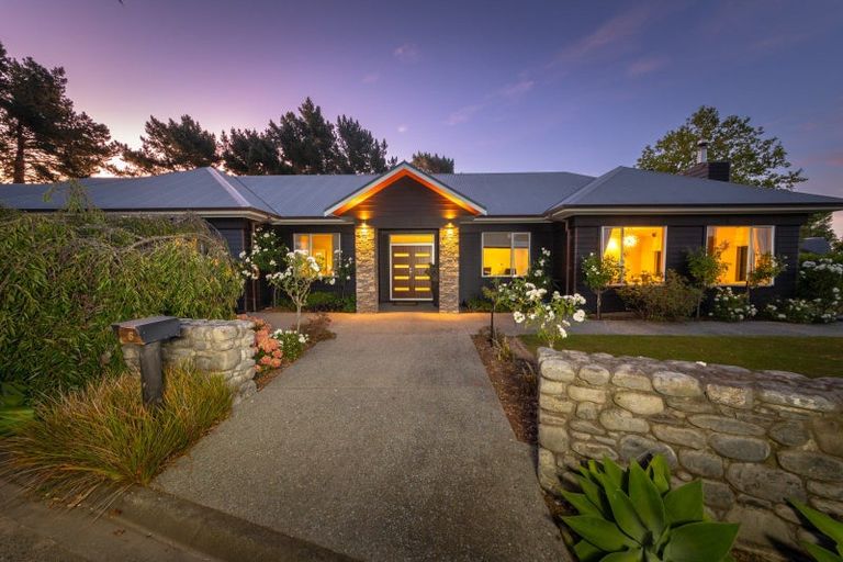 Photo of property in 6 Homestead Lane, Fitzherbert, Palmerston North, 4471