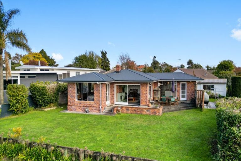 Photo of property in 44 Beerescourt Road, Beerescourt, Hamilton, 3200