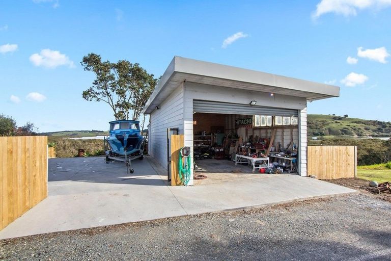 Photo of property in 133 Wharf Road, Port Albert, Wellsford, 0973