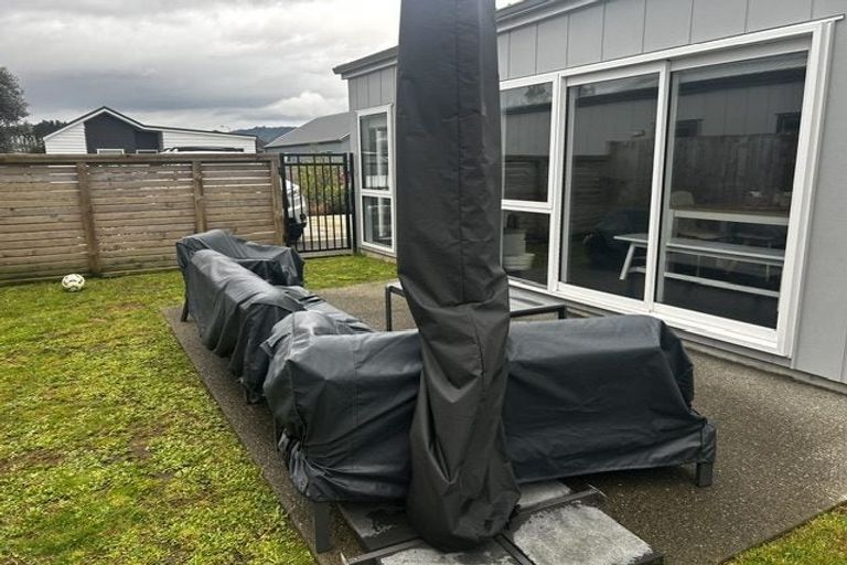 Photo of property in 7 Koru Loop, Paraparaumu, 5032