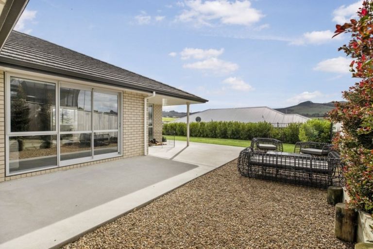 Photo of property in 64 Hillpark Drive, Pokeno, 2402