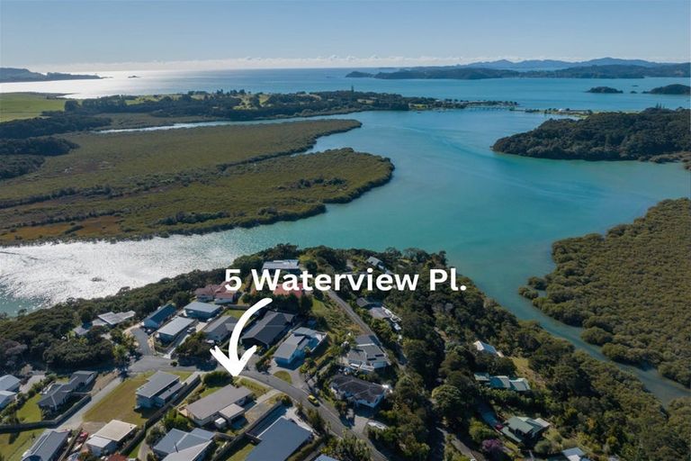 Photo of property in 5 Waterview Place, Haruru, 0204